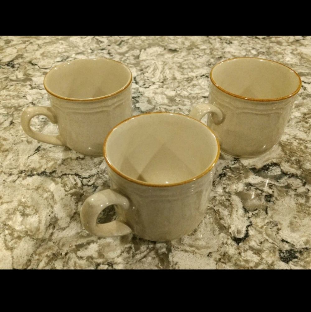 Set of 3 International Stoneware Speckled Mugs